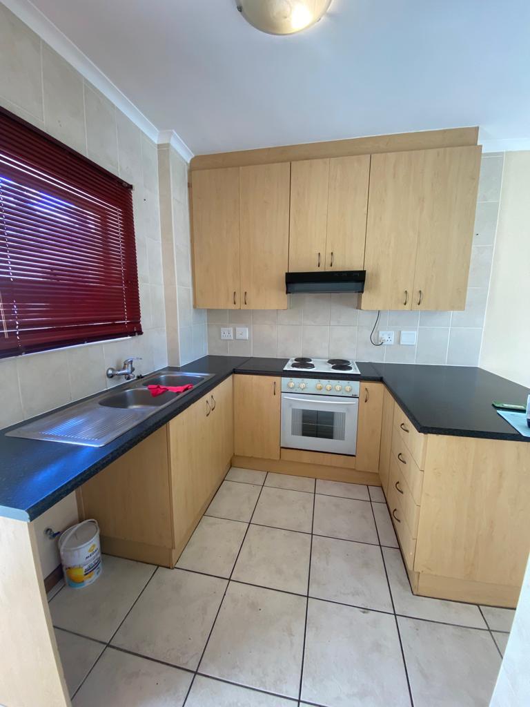 To Let 2 Bedroom Property for Rent in Guldenland Western Cape